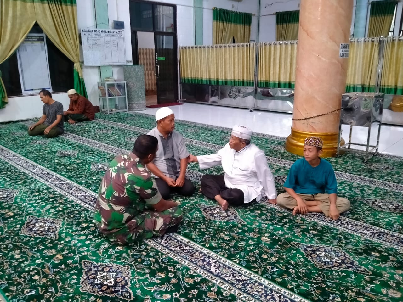 Foto : Serda Hilman Purba saat berKomunikasi Sosial (Komsos) dengan Tokoh Agama