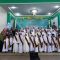 Ket foto : Para santri dan murid TK yang diwisuda saat foto bersama.