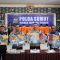 Foto : Kapolres Tapanuli Tengah, AKBP Basa Emden Banjarnahor (tengah) didampingi Wakapolres Tapteng, Kompol Kamaluddin Nababan (kiri), Kasat Reskrim, AKP Sisworo (kanan) saat menunjukkan Barang Bukti hasil penangkapan dalam Operasi Sikat Toba Tahun 2023.