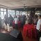 Keterangan Foto : Komisioner KPU Kabupaten Tapanuli Tengah saat Menyanyikan Lagu Indonesia Raya bersama Forkopimda dan Wartawan di Lapo Harambir Pia Hotel Pandan, Rabu (06/12/23).