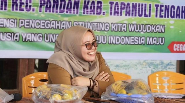 Foto : Camat Pandang, Gusni Army Pasaribu