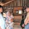 Foto : Pj Bupati Tapanuli Tengah, Dr. Sugeng Riyanta, SH, MH saat mendatangi dan menyerahkan langsung bantuan kepada warga penerima RTLH