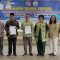 Foto: Penyerahan SK dan foto bersama usai serah Terima jabatan ketua STPK Matauli Pandan dari Dr. Joko Samiaji, M.Sc kepada Dr. Ir. Eddiwan, M.Sc,