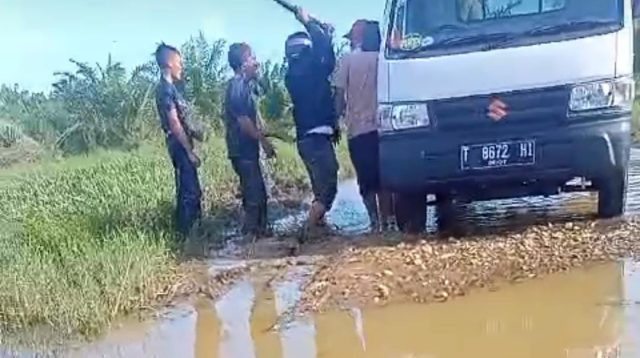 Foto : Dokumentasi dugaan penganiayaan yang dialami oleh Oknum TNI berisial Pelda S dilokasi kejadian di Desa Lae Simolap, Kecamatan Sultan Daulat, Kota Subulussalam
