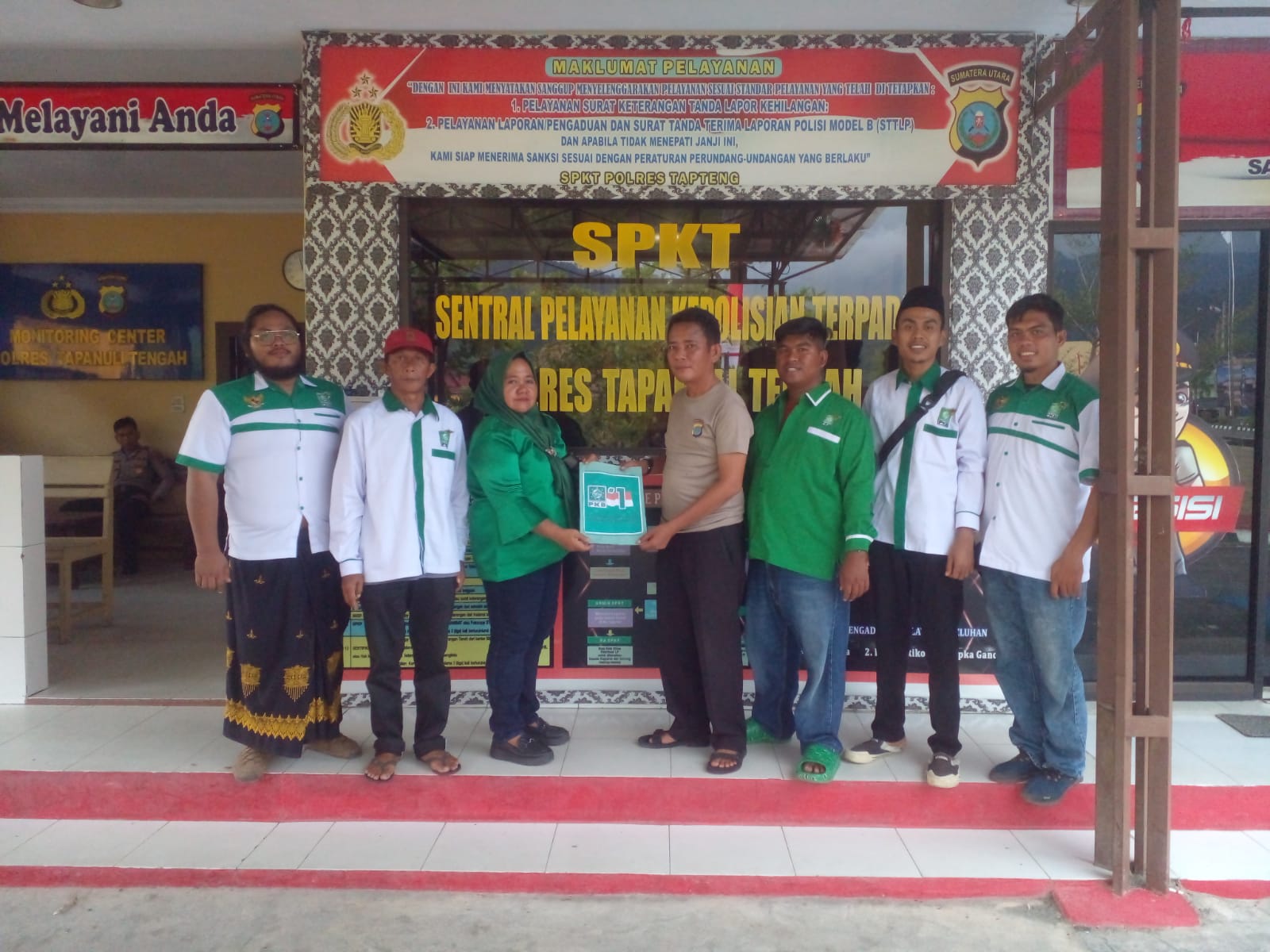 Foto : Para Pengurus DPC PKB Kabupaten Tapanuli Tengah melaporkan Muhammad Lukman Edy ke Polres Tapanuli Tengah