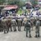 Foto : Puluhan Personel TNI-Polri, Satpol PP saat melakukan pengamanan puluhan Massa Aksi yang demi di kantor Bawaslu Kabupaten Tapanuli Tengah pada hari Rabu (11/9/9).