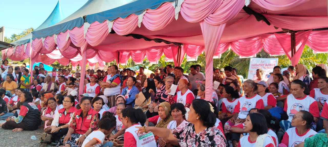 Kaum Ibu Ibu Manduamas Siap Julluk Nomor Urut 2 Masinton-Mahmud