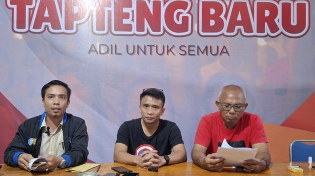 Foto : Dari kirim kenan, Yeesrel Gunadi Hutagalung, Dennis Malango, dan Janner Silitongan.