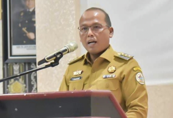 Foto : Pj Bupati Tapanuli Tengah, Dr. Sugeng Riyanta, SH, MH.