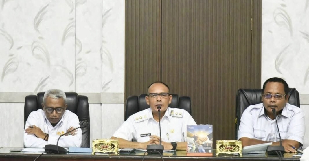 Foto: Wakil Bupati Tapanuli Tengah Mahmud Efendi, memimpin Rapat Koordinasi tentang potensi dan Kerjasama Usaha Perikanan.