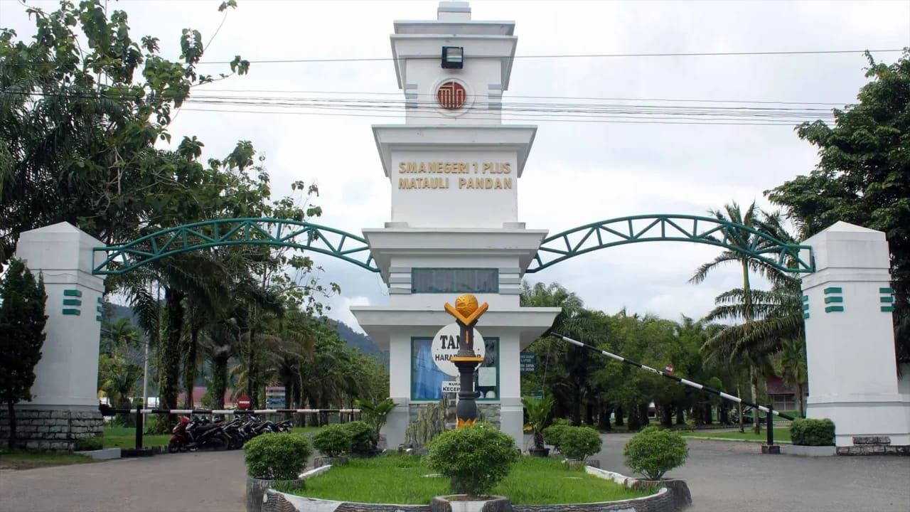 Foto: SMA Negeri Matauli Pandan.