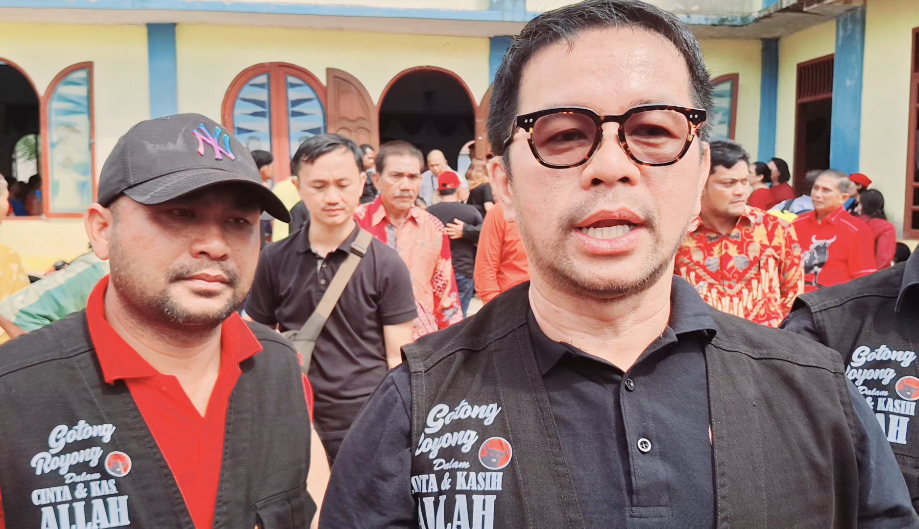 Berbagi Kasih di Tanah Duka, Natal Nasional PDI Perjuangan Hadir Bersama Warga Tapteng
