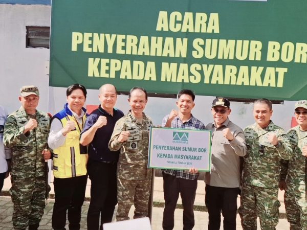 Kasum TNI dan Bupati Tapteng Tinjau Huntara Rusunawa Pandan, Serahkan Sumur Bor untuk Warga Terdampak Bencana
