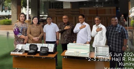 Komitmen Bupati dan Wakil Bupati, Tapteng Raih Bantuan Alat Kesehatan dari Kemenkes RI