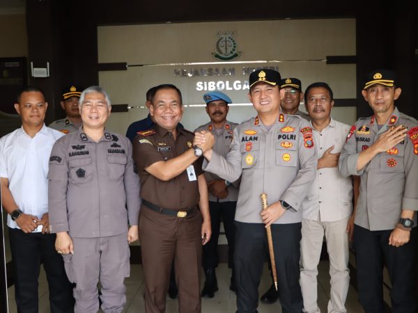Kapolres Tapteng Perkuat Sinergi dengan Kejari Sibolga