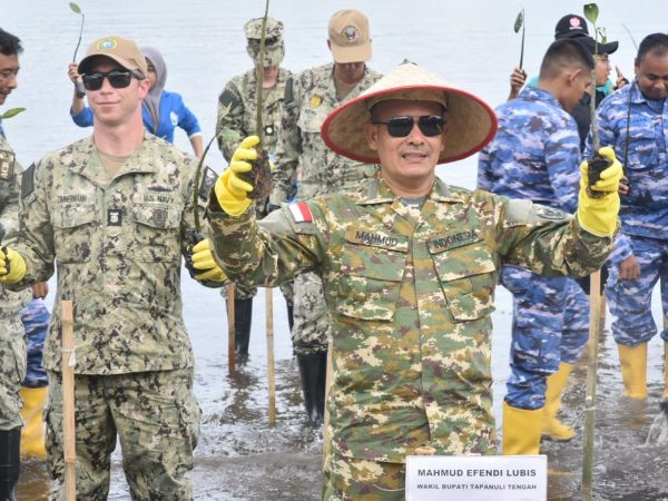 Wabup Tapteng Hadiri Penanaman 2.000 Bibit Mangrove dalam Pacific Partnership 2026