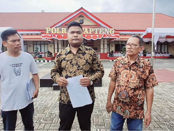 Kuasa Hukum Sahat Sihombing Desak Polres Tapteng Tuntaskan Laporan, Singgung Dugaan Pemalsuan Akta Jual Beli PDAM Tirtanauli
