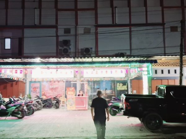 Polres dan Pemkab Tapteng Diminta Tindak Family Karaoke, Diduga Jual Miras Tanpa Izin dan Wanita Penghibur