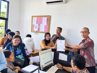 Dinas Perizinan Tapteng Buka Layanan Maksimal Pengurusan NIB bagi Warga Terdampak Bencana