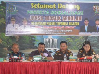 Cegah Bullying di Sekolah, Ardiansyah Lubis dan Kejari Tapsel Perkuat Edukasi Hukum Pelajar