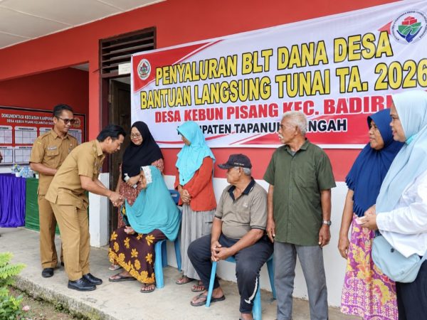 BLT Desa Kebun Pisang Disalurkan, 24 KPM Terima Rp600 Ribu